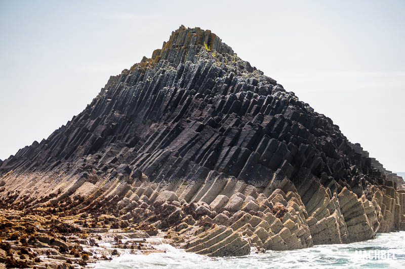 Isla de Staffa, tesoro natural en Escocia, Reino Unido - by machbel