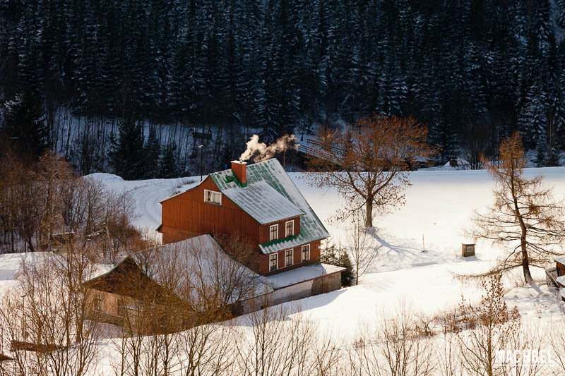 Visita en invierno a Spindleruv Mlyn, pueblo en las montañas de República Checa