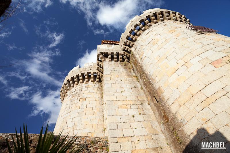 Vista cenital de la tore del castillo de Granadilla. Extremadura, España