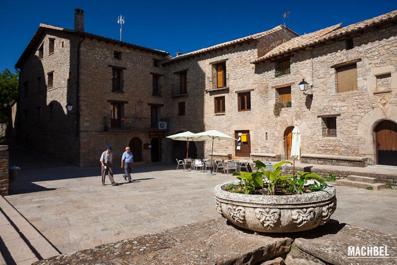 Roda de Isábena, pueblo y catedral. Huesca, Aragón, España