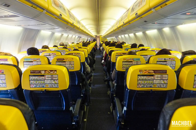 Volando con Ryanair, avión Boeing 737