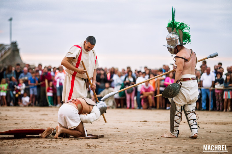 Combate de Gladiadores en Gijón Asturias by machbel