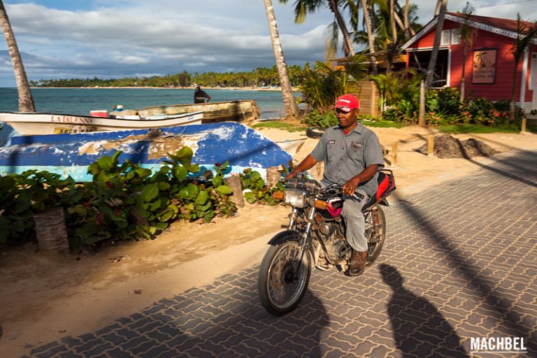Motoconchos, las moto taxi más rápidas de la República Dominicana - machbel