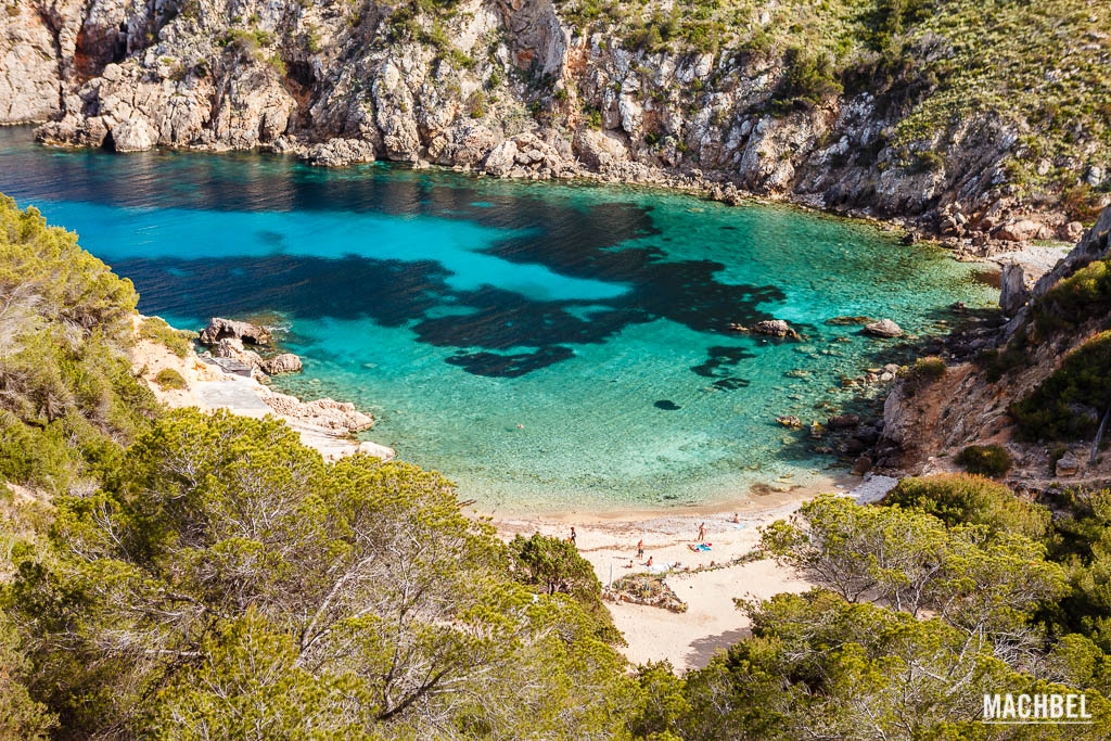 Cala escondida de Ibiza