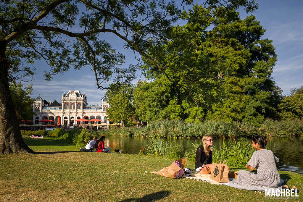 De tardeo en el Vondelpark